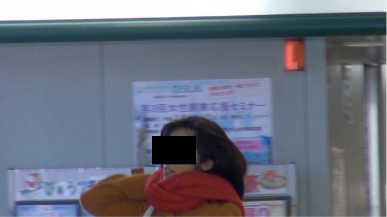 A子の表情は晴れやかに見える