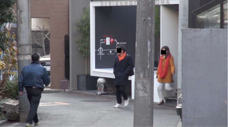 【16時2分】約1時間15分後、A子と浮気相手の男性がホテルから出てくる