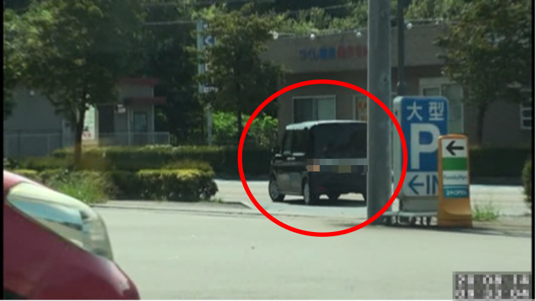 【13:47】コンビニを出て再び一般道へ。追跡を続行する